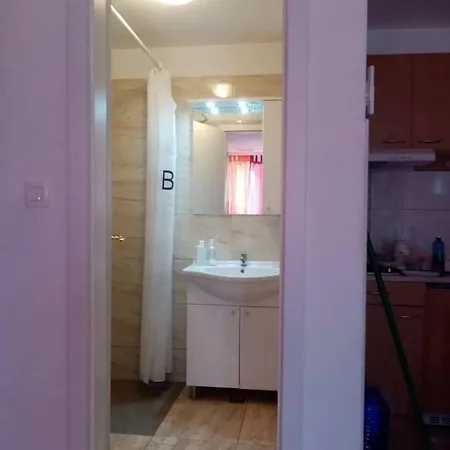 Apartment Luki *