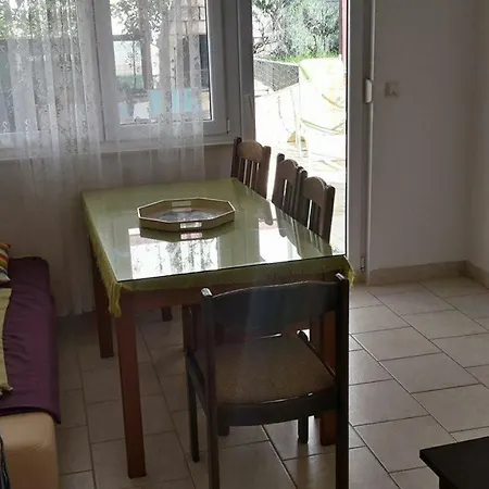 Apartment Luki *
