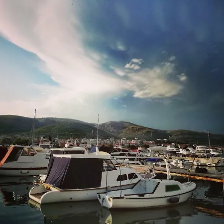 Luki Apartment Trogir